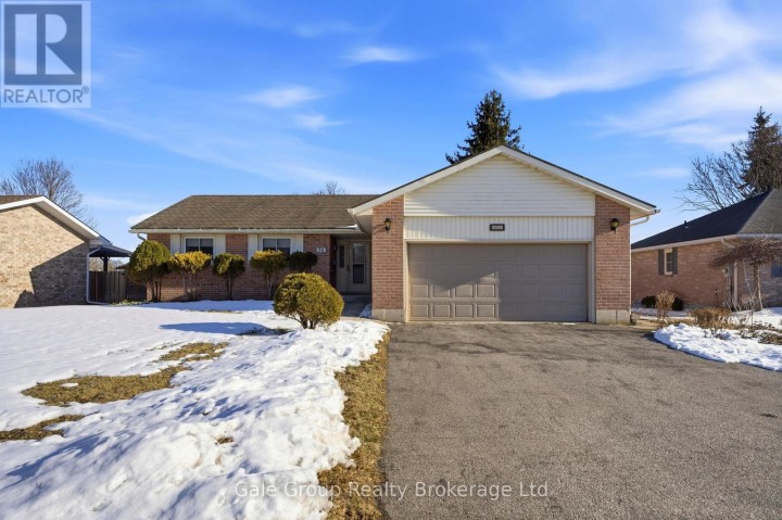 Photo 2 at 38 Adams Avenue, Tillsonburg