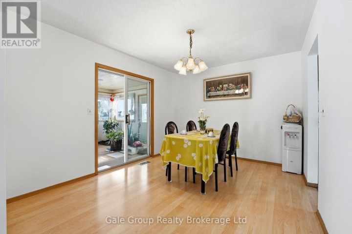 Photo 8 at 38 Adams Avenue, Tillsonburg