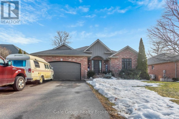 Photo 3 at 26 Woodland Crescent, Tillsonburg