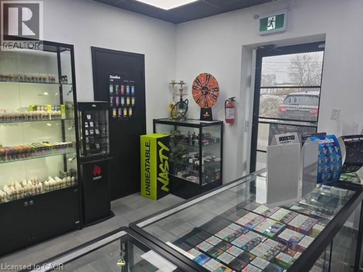 Photo 10 at 277 W Lancaster Street, Downtown Kitchener / East Ward, Kitchener