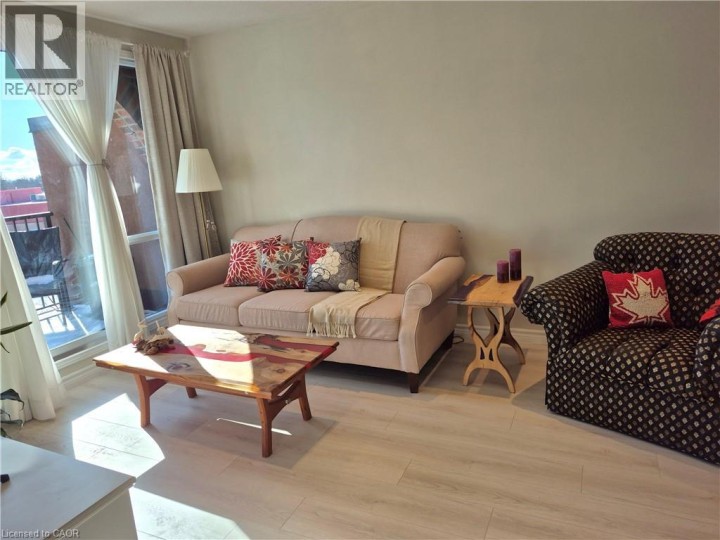 Photo 7 at 334 - 36 Hayhurst Road, Fairview / Greenbrier, Brantford