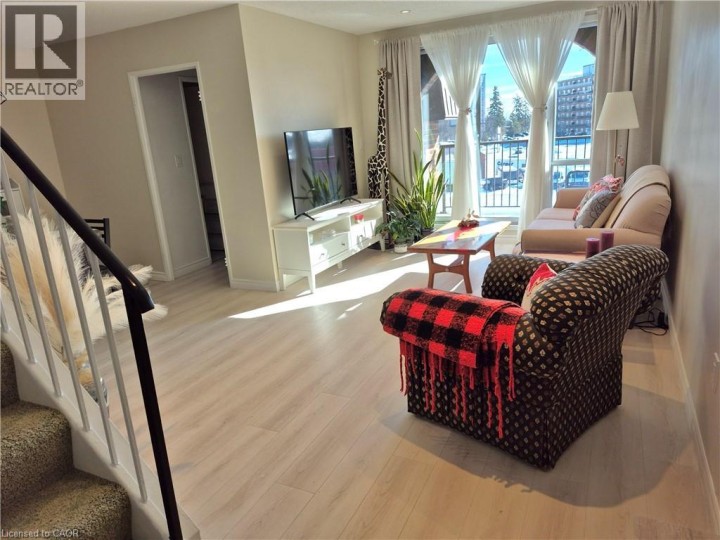 Photo 8 at 334 - 36 Hayhurst Road, Fairview / Greenbrier, Brantford