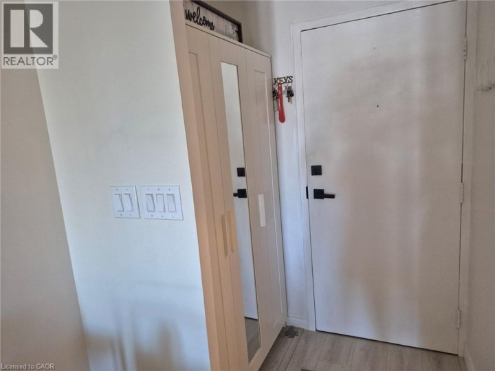 Photo 5 at 334 - 36 Hayhurst Road, Fairview / Greenbrier, Brantford