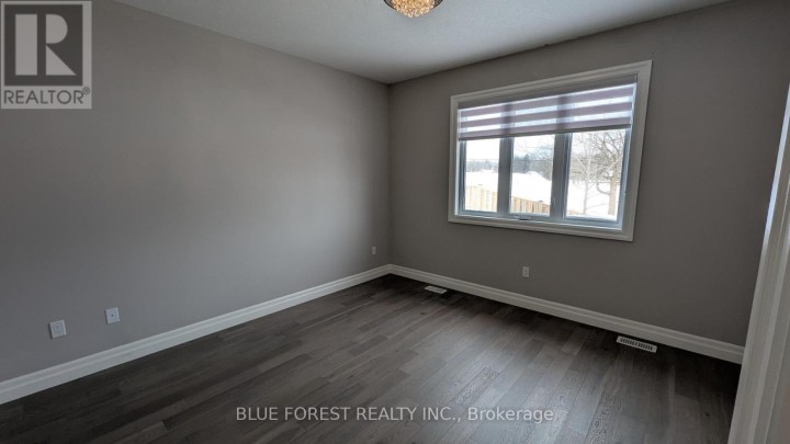 Photo 15 at 11 - 273 Riddell Street, Woodstock - North, Woodstock