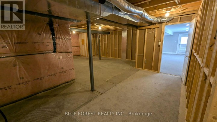 Photo 22 at 11 - 273 Riddell Street, Woodstock - North, Woodstock