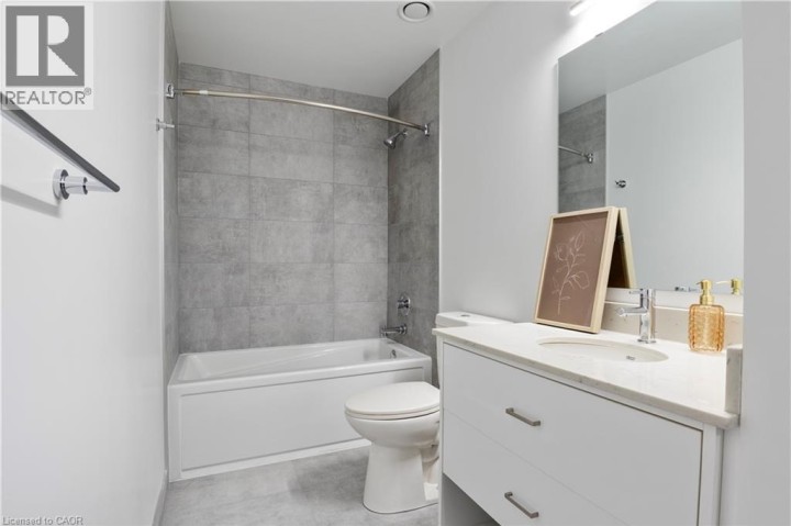 Photo 11 at 1905 - 50 S Grand Avenue, St Gregory's / Tait, Cambridge