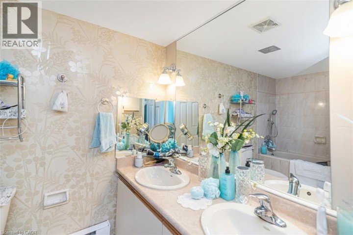 Photo 22 at 304 - 150 W Wilson Street, Dancaster / Nakoma / Maple Lane, Ancaster