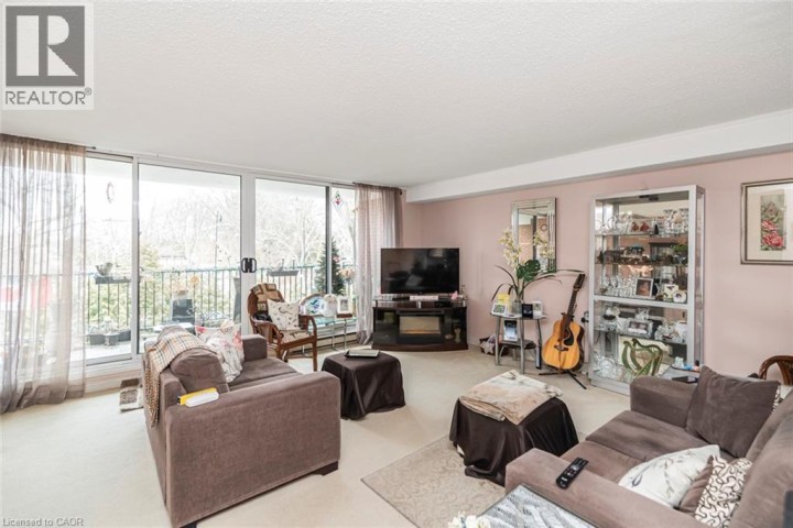 Photo 8 at 304 - 150 W Wilson Street, Dancaster / Nakoma / Maple Lane, Ancaster