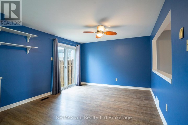 Photo 5 at 6 - 380 Quarter Town Line, Tillsonburg