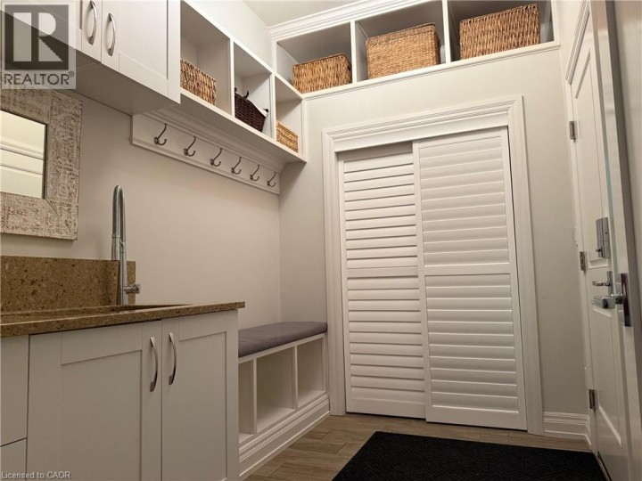 Photo 21 at 211 Tollgate Drive, Maple Lane Annex, Ancaster