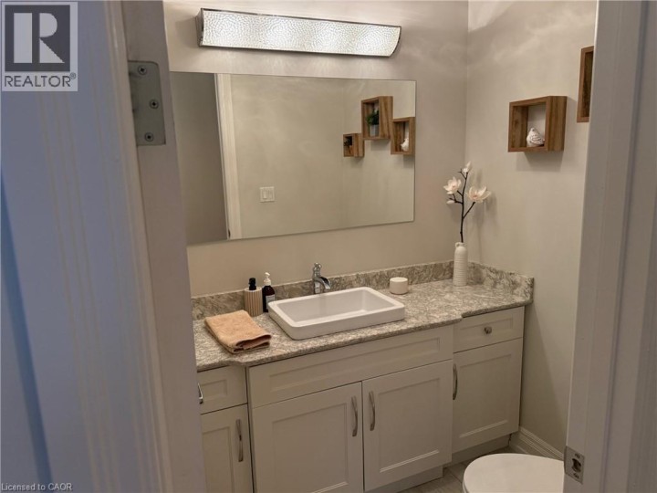 Photo 22 at 211 Tollgate Drive, Maple Lane Annex, Ancaster