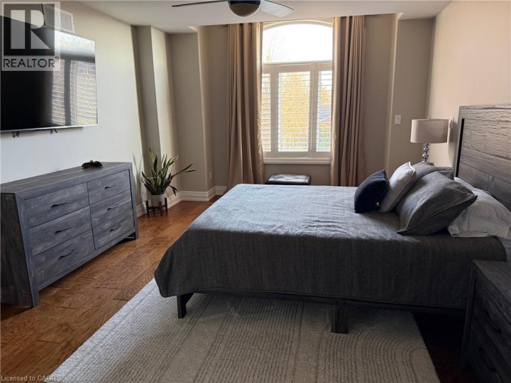 Photo 37 at 211 Tollgate Drive, Maple Lane Annex, Ancaster