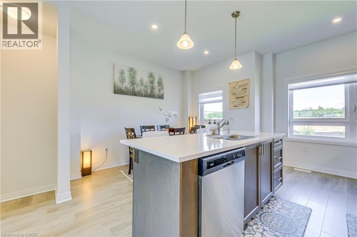 Photo 22 at 90 - 51 Sparrow Avenue, Branchton Park, Cambridge