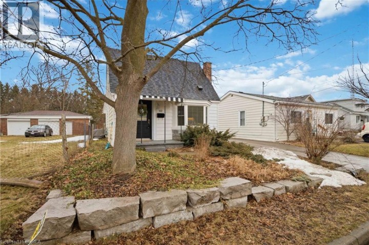 Photo 3 at 112 Harold Avenue, Lion's Park, Brantford