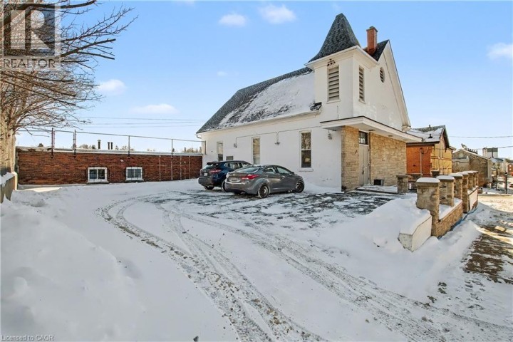 Photo 4 at 37 Wellington Street, City Core / Wellington, Cambridge