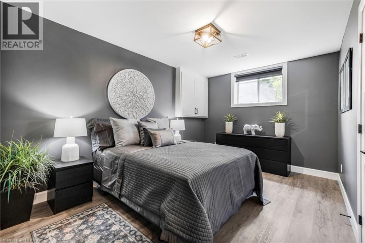 Photo 24 at 442 James Street, Delhi