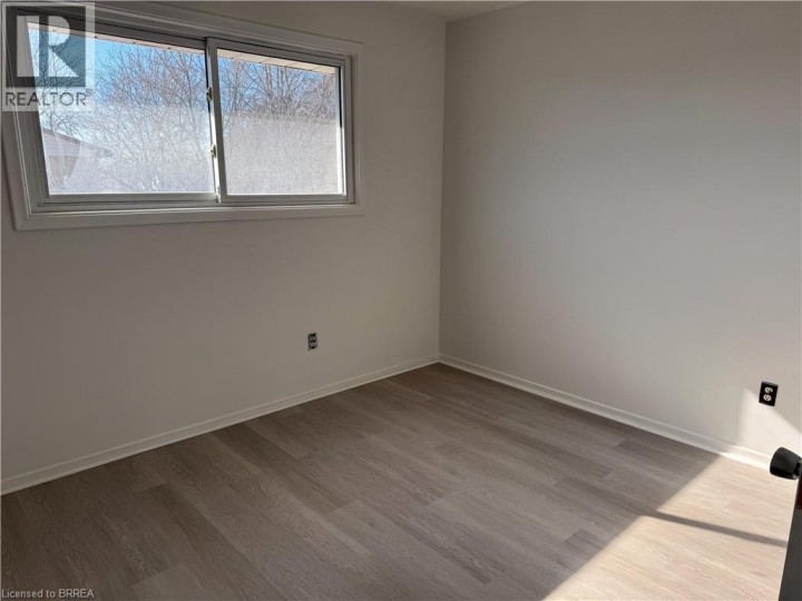 Photo 17 at 3 - 36 Graham Avenue, Lion's Park, Brantford