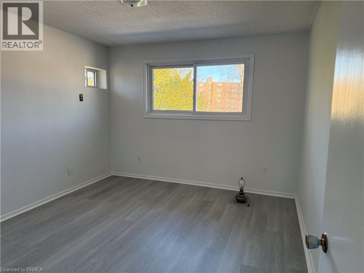 Photo 19 at 3 - 36 Graham Avenue, Lion's Park, Brantford