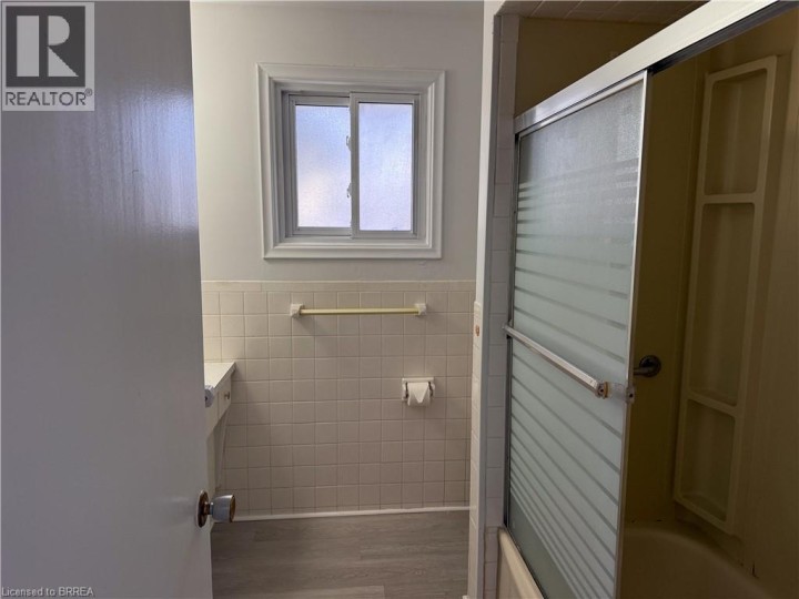 Photo 21 at 3 - 36 Graham Avenue, Lion's Park, Brantford