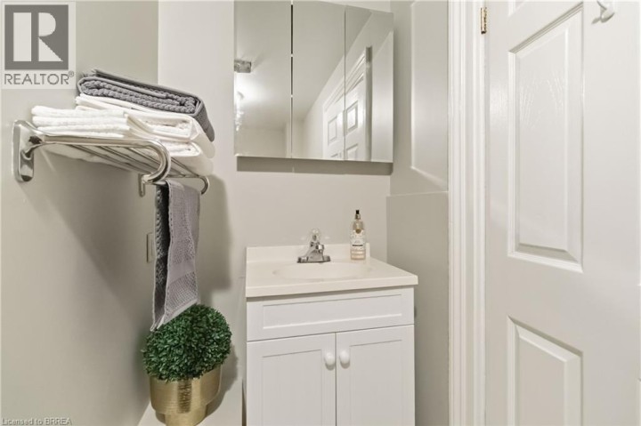 Photo 23 at 200 Brant Avenue, Lansdowne, Brantford