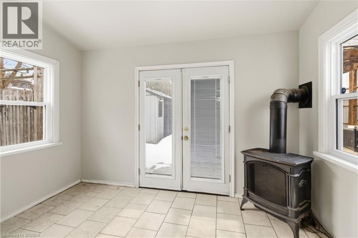 Photo 32 at 200 Brant Avenue, Lansdowne, Brantford