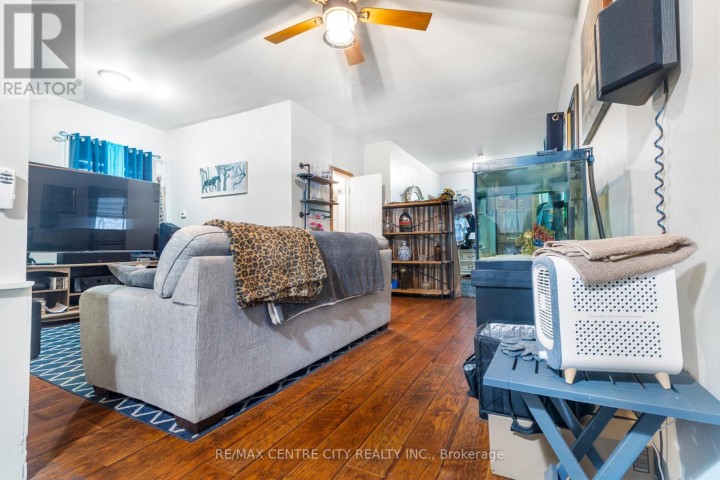 Photo 8 at 21 Owaissa Street, St. Thomas