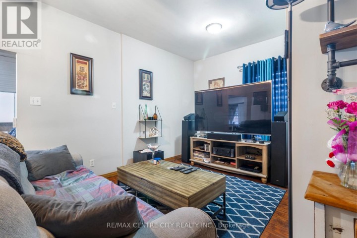 Photo 9 at 21 Owaissa Street, St. Thomas