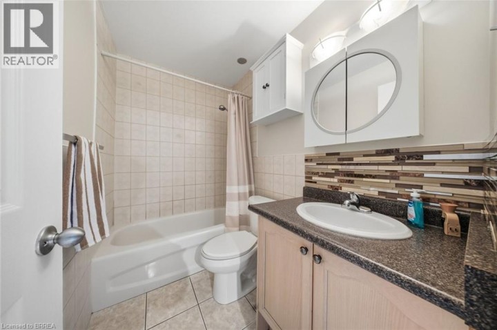 Photo 12 at 16 - 616 Grey Street, Echo Place, Brantford