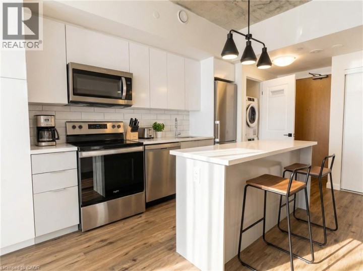 Photo 4 at 7 Erie Avenue, Icomm / Market, Brantford