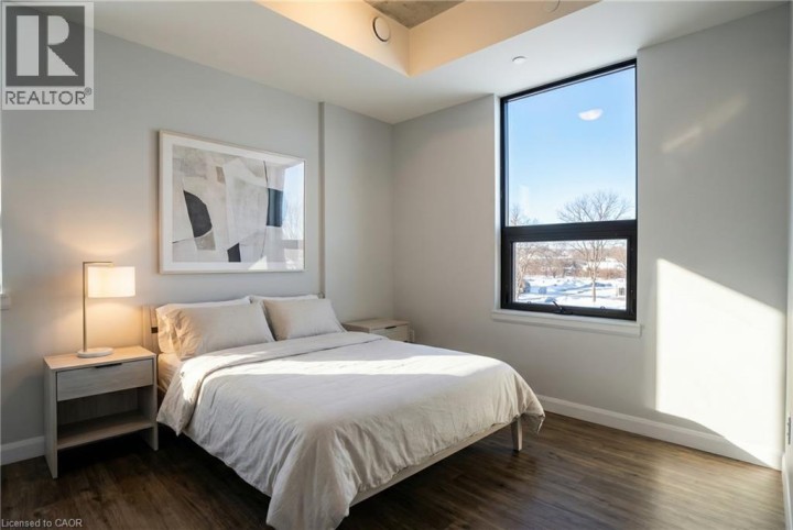 Photo 7 at 7 Erie Avenue, Icomm / Market, Brantford