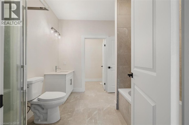 Photo 10 at 202 - 12 Washington Street, Norwich Town, Norwich