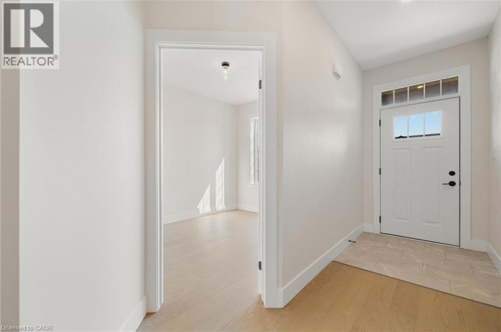 Photo 2 at 202 - 12 Washington Street, Norwich Town, Norwich