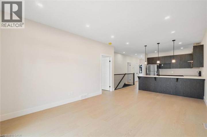 Photo 6 at 202 - 12 Washington Street, Norwich Town, Norwich