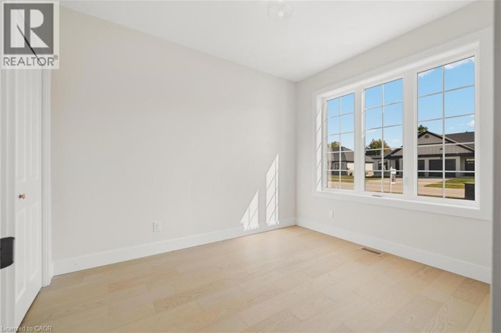 Photo 8 at 202 - 12 Washington Street, Norwich Town, Norwich