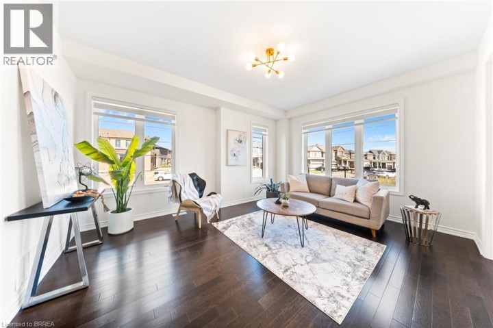 Photo 8 at 1 Bee Crescent, Empire South, Brantford