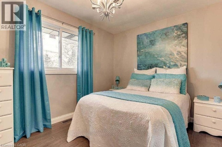 Photo 13 at 306 Adams Avenue, Delhi