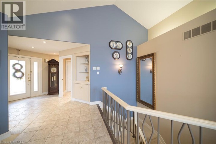 Photo 3 at 21 - 422 Powerline Road, Rosedale / Gable Height, Brantford