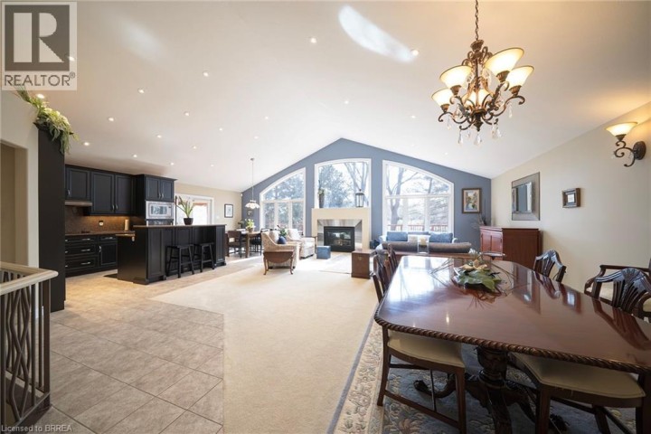 Photo 7 at 21 - 422 Powerline Road, Rosedale / Gable Height, Brantford