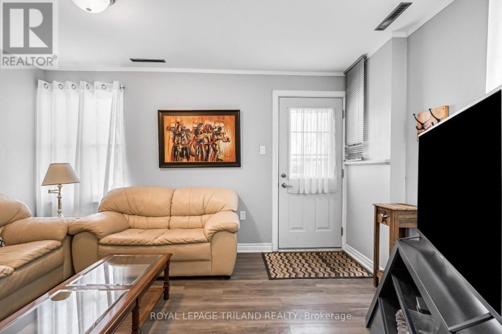 Photo 9 at 3 Penwarden Street, St. Thomas