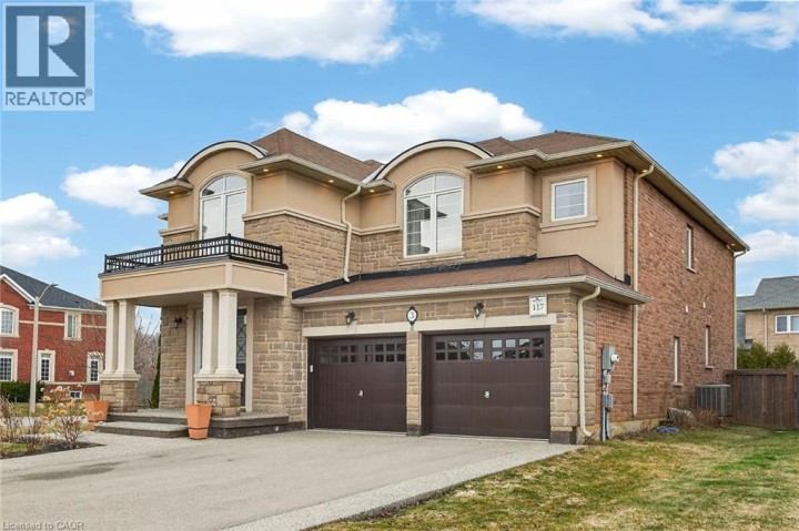 Photo 1 at 3 Grandell Drive, Meadowlands, Ancaster