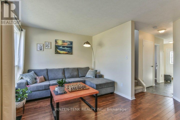 Photo 14 at 60 Beckett Boulevard, Tillsonburg