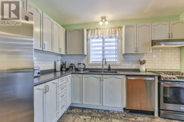 Photo 7 at 60 Beckett Boulevard, Tillsonburg