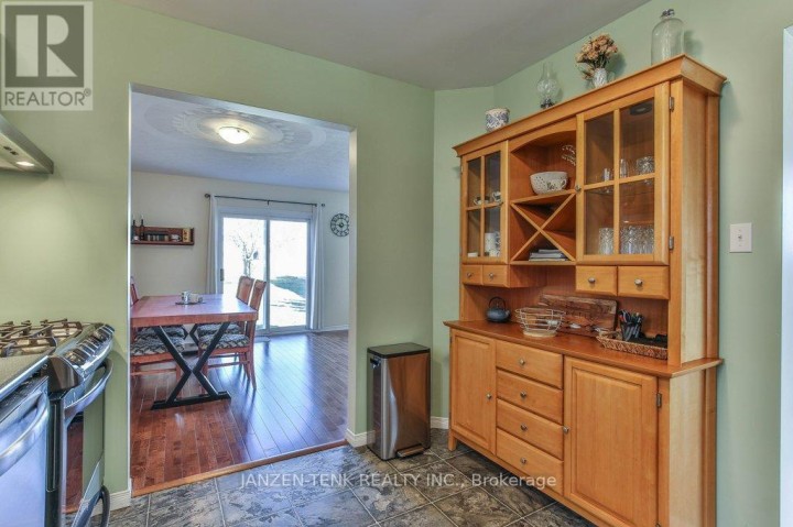 Photo 8 at 60 Beckett Boulevard, Tillsonburg