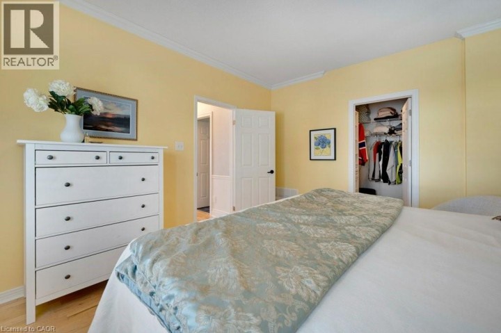 Photo 16 at 4 - 341 N George Street, Victoria, Cambridge