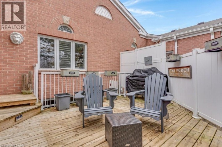 Photo 34 at 4 - 341 N George Street, Victoria, Cambridge