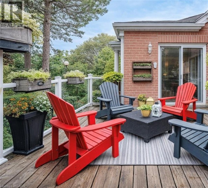 Photo 36 at 4 - 341 N George Street, Victoria, Cambridge