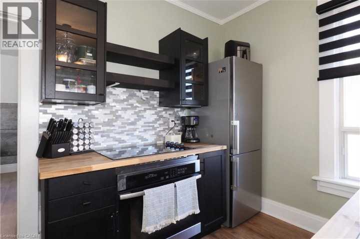 Photo 16 at 19 Paisley Heights, Elgin Park / Coronation, Cambridge