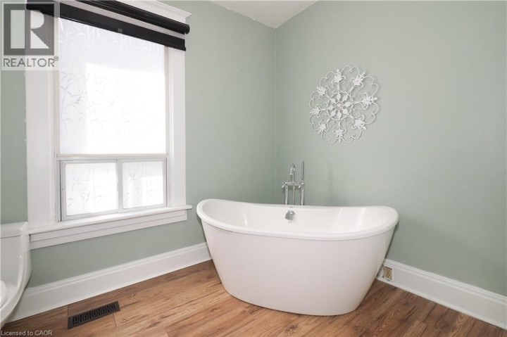 Photo 28 at 19 Paisley Heights, Elgin Park / Coronation, Cambridge