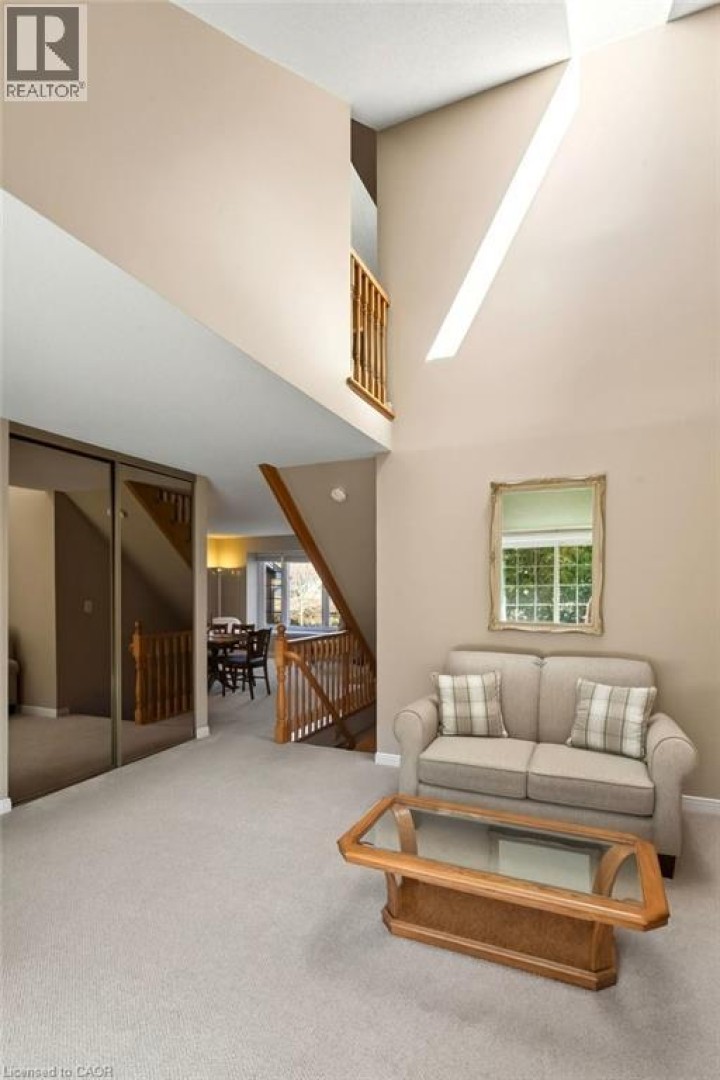 Photo 12 at 20 - 105 W Wilson Street, Parkview Heights, Ancaster