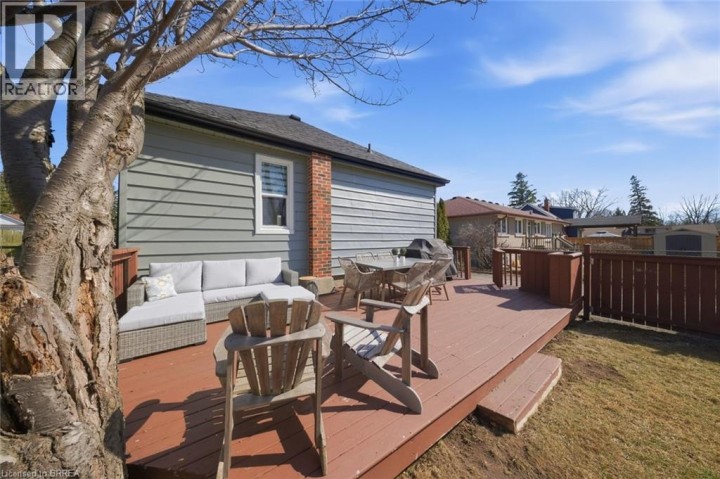 Photo 29 at 31 Willow Drive, Fairview / Greenbrier, Brantford